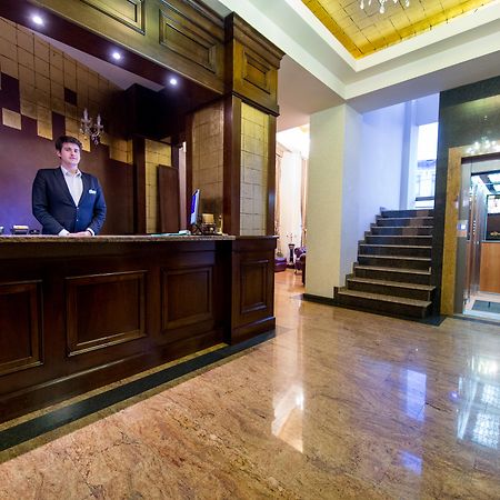 Hotel Rexton Крайова Экстерьер фото