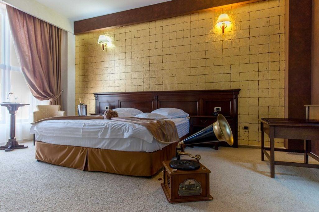 Hotel Rexton Крайова Экстерьер фото